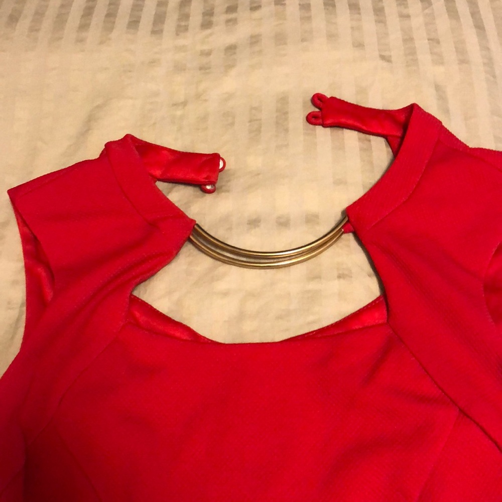 Red Dress - Picture 2 of 4